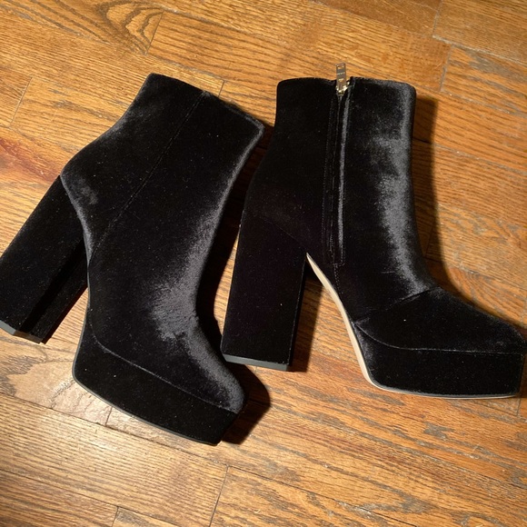 Coach Iona Velvet Bootie - Picture 4 of 6
